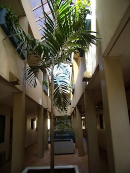 guam airport hotel