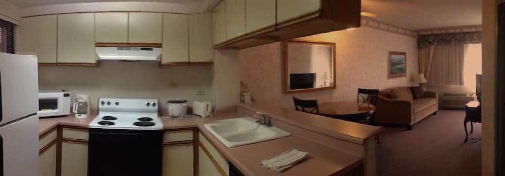 guam airport hotel
