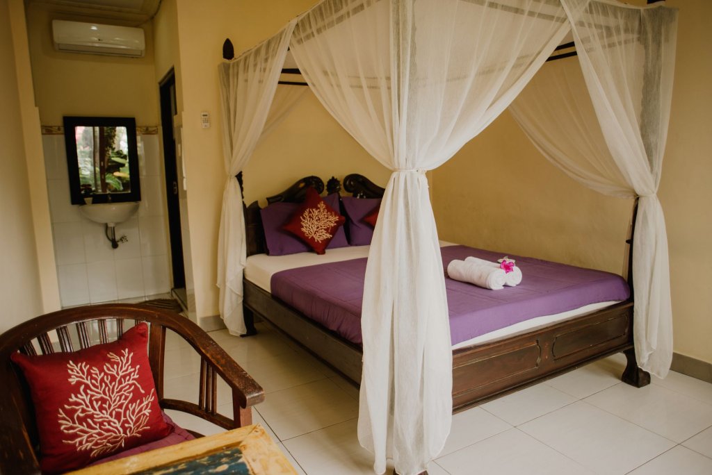 nyoman warta accommodation