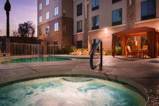 hilton garden inn phoenix north happy valley