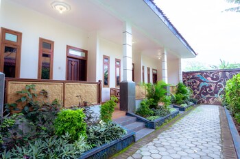 Hotel Mahkota Plengkung,East Java>>Banyuwangi,3 star