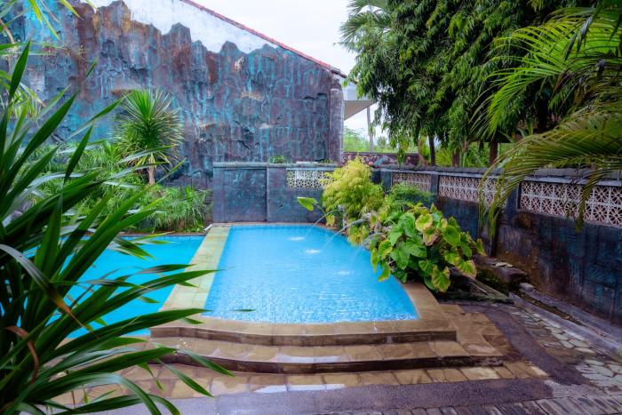 hotel mahkota plengkung