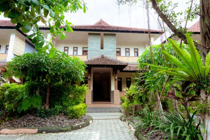 hotel mahkota plengkung