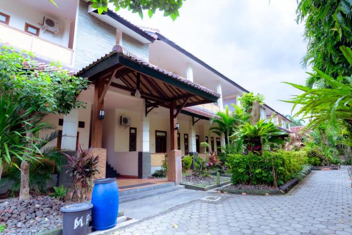 hotel mahkota plengkung