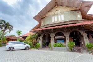 hotel mahkota plengkung