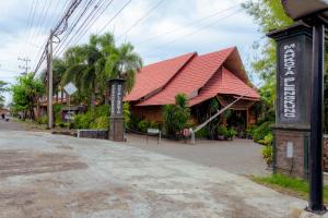 hotel mahkota plengkung