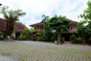 hotel mahkota plengkung