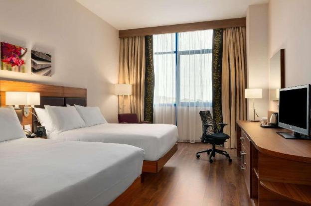 hilton garden inn sevilla