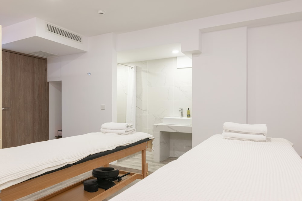 iakinthos tsilivi beach