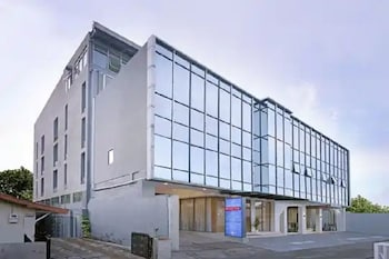 horison inn laksana solo