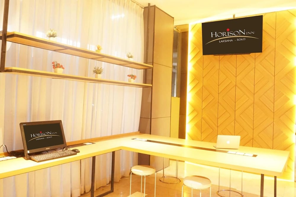 horison inn laksana solo