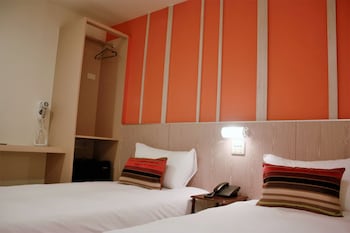 prince to travel hotel