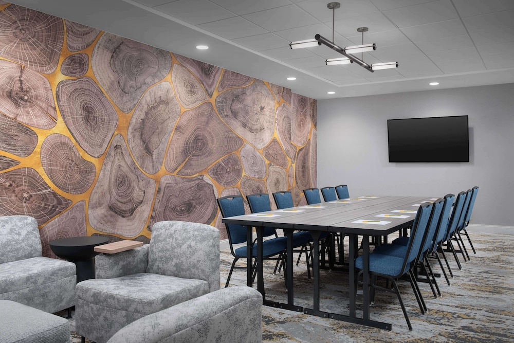 hilton garden inn west lafayette wabash landing