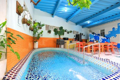 fumigate hotel