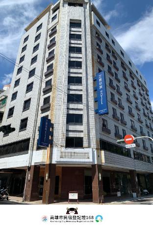 Chih Feng Hotel,,3 star