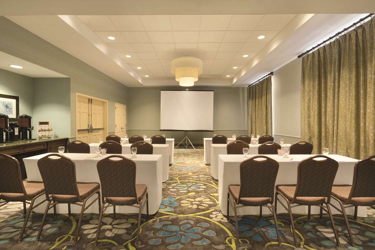 hilton garden inn worcester