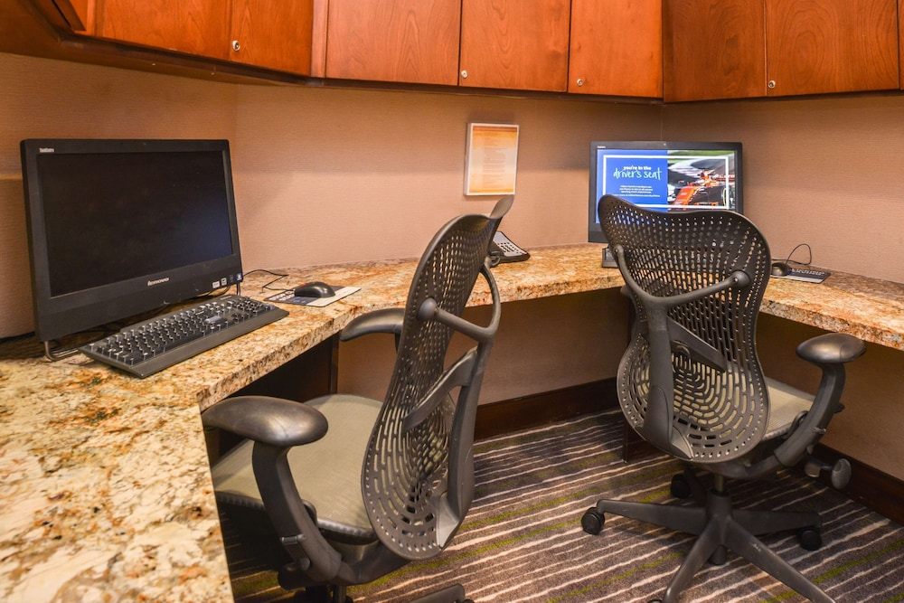 hilton garden inn yuma pivot point