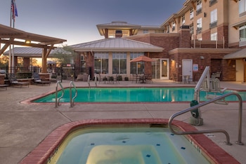 hilton garden inn yuma pivot point