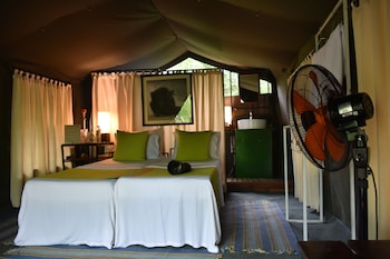 mahoora tented safari camp wasgamuwa