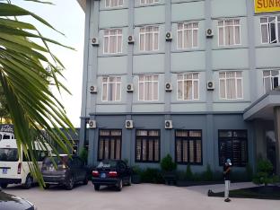 sunrise hotel
