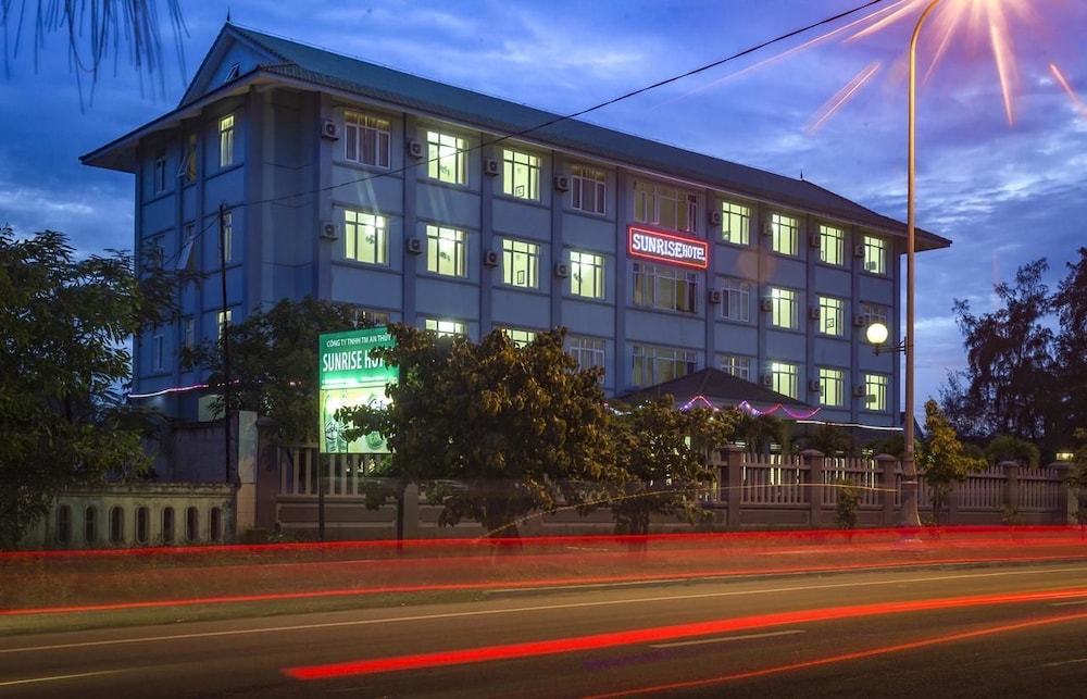 sunrise hotel