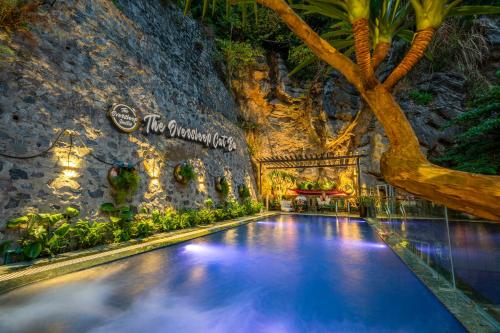 the oversleep catba hostel