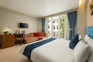 the oversleep catba hostel