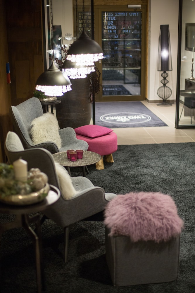 two timez boutique hotel