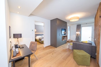 two timez boutique hotel
