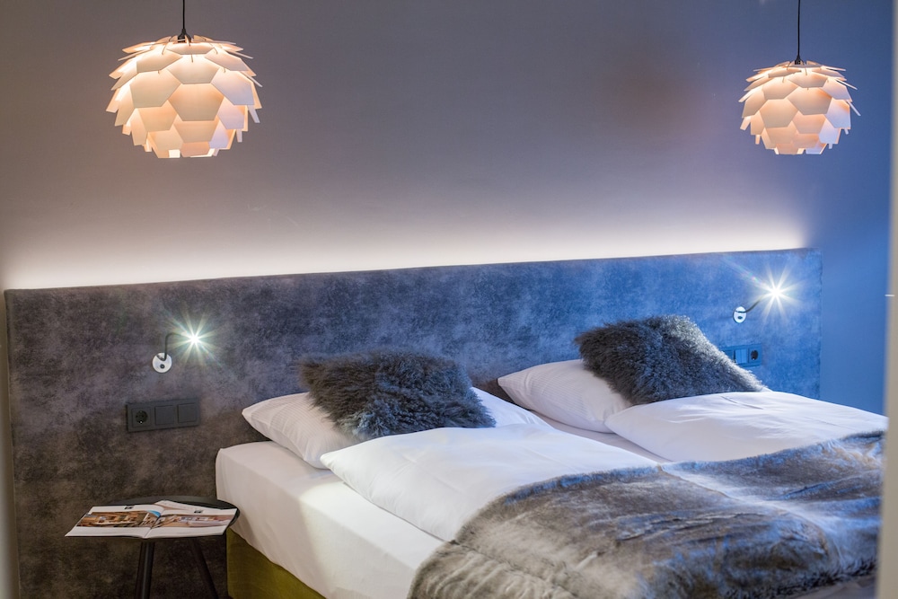 two timez boutique hotel