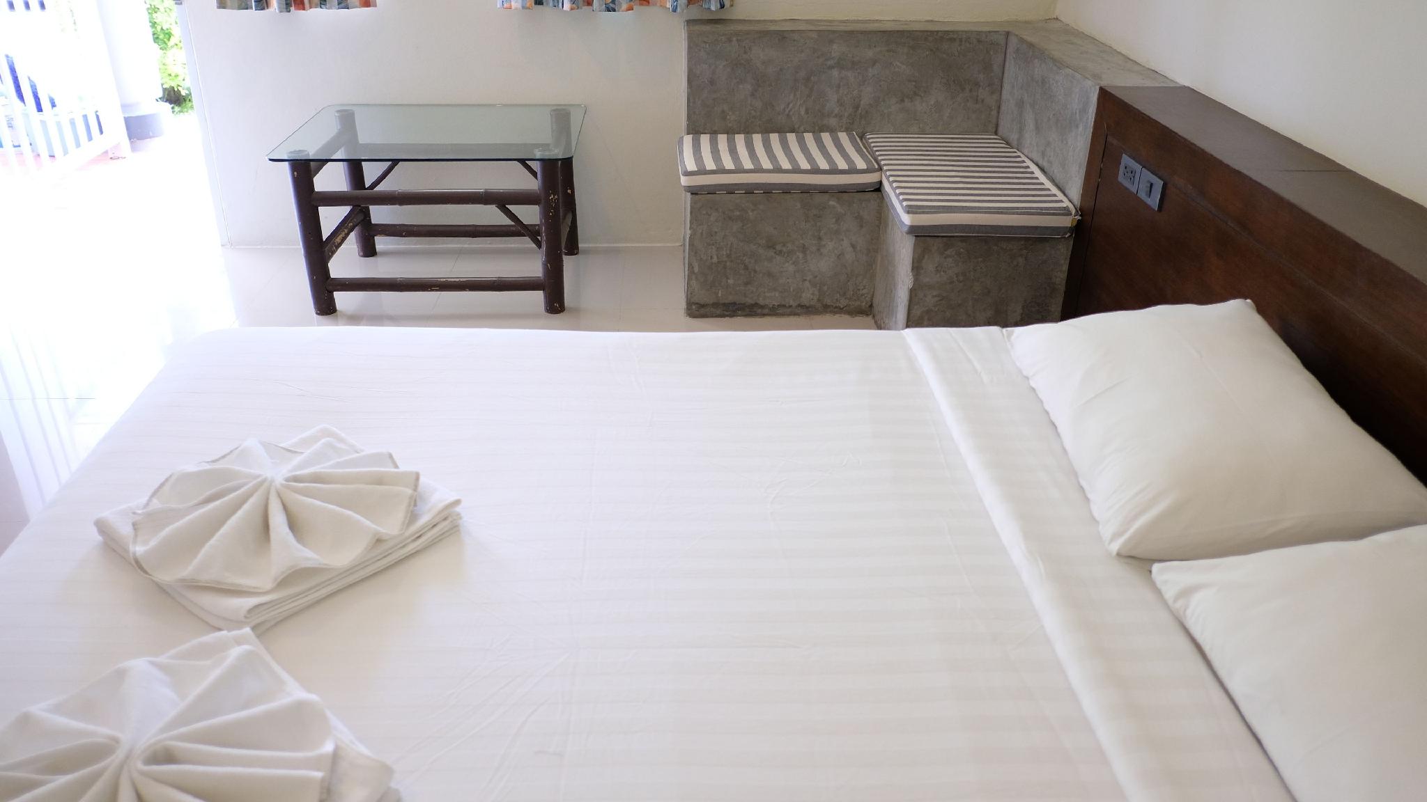 suksompong resort