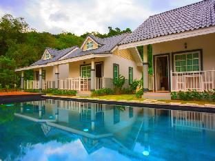 suksompong resort