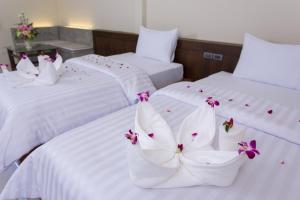 suksompong resort