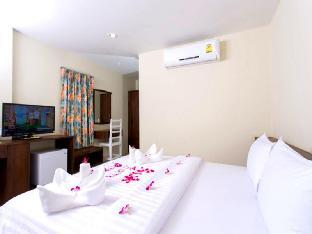 suksompong resort
