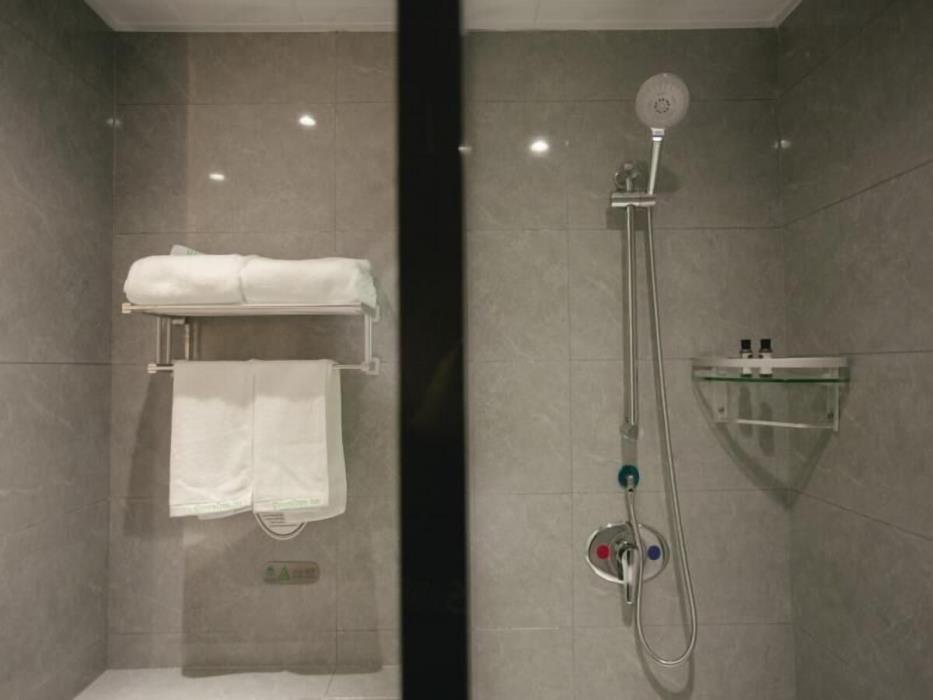 greentree inn jiuquan century plaza hotel