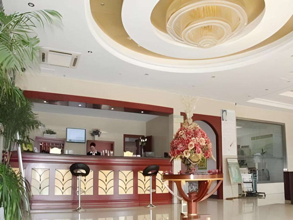 greentree inn nantong rugao port bus station business hotel
