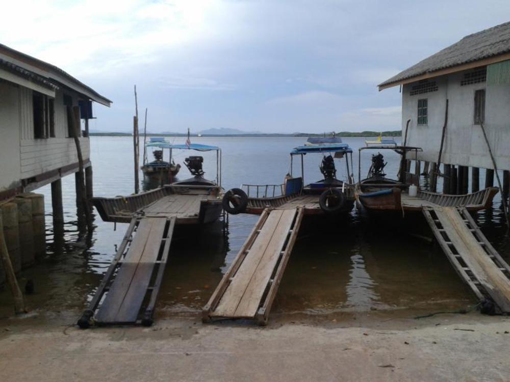 racha sunset resort koh siboya