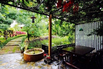 Khaoyai Nature Retreat,Pak Chong>>Khao Yai National Park,3 star