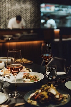 thompson seattle by hyatt