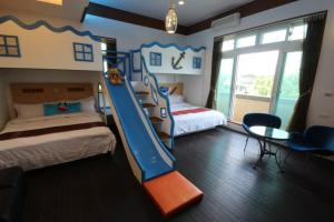 mei man slide homestay