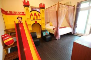 mei man slide homestay