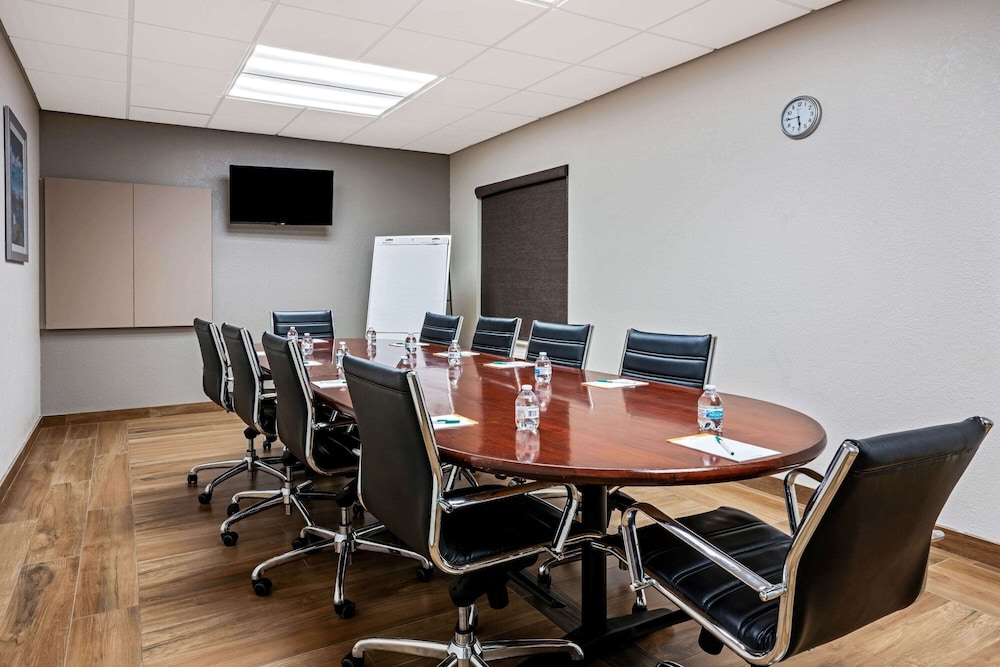 la quinta inn and suites by wyndham conroe