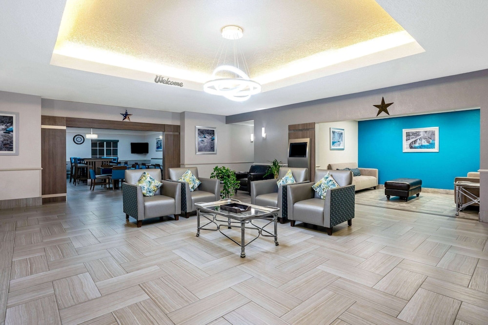 la quinta inn and suites by wyndham conroe