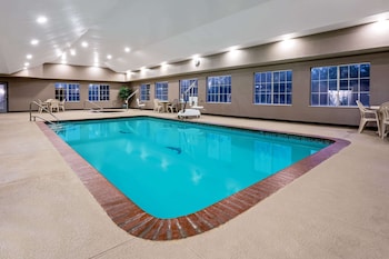 La Quinta Inn & Suites By Wyndham Conroe,Houston>>Conroe,3 star