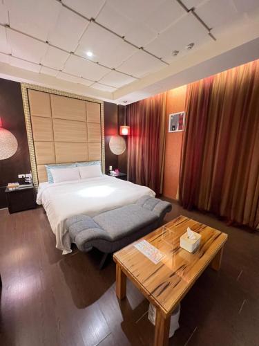 her home spa motel douliu