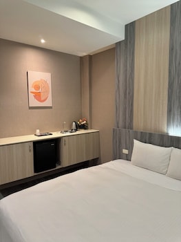 her home spa motel douliu