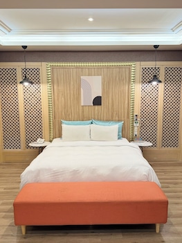 her home spa motel douliu