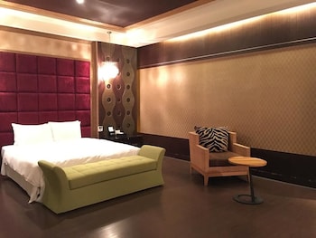 her home spa motel douliu