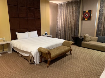 her home spa motel douliu