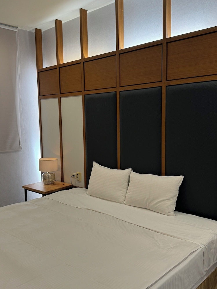 her home spa motel douliu